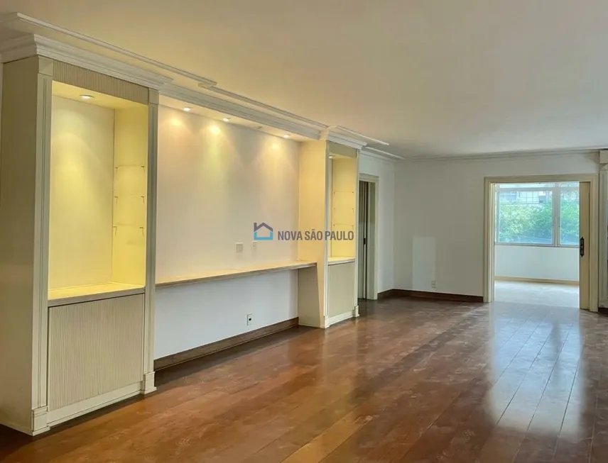 Foto 1 de Apartamento com 4 Quartos à venda, 390m² em Cerqueira César, São Paulo