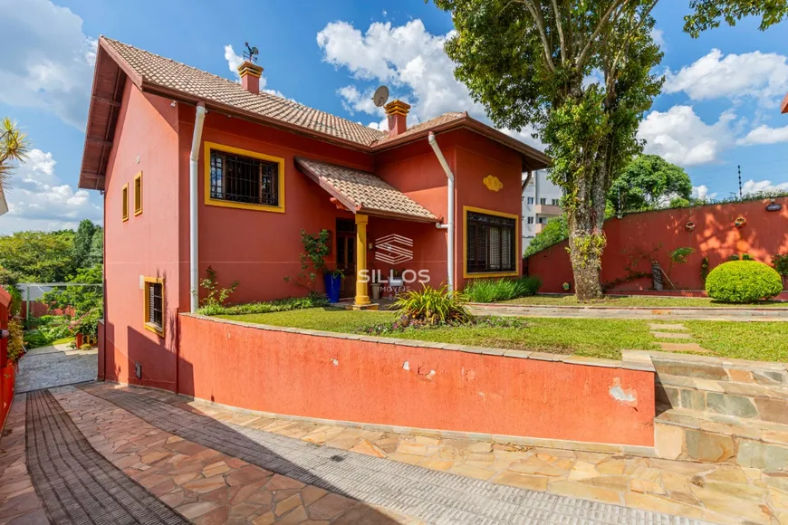 Foto 1 de Casa com 5 Quartos à venda, 350m² em Santa Felicidade, Curitiba