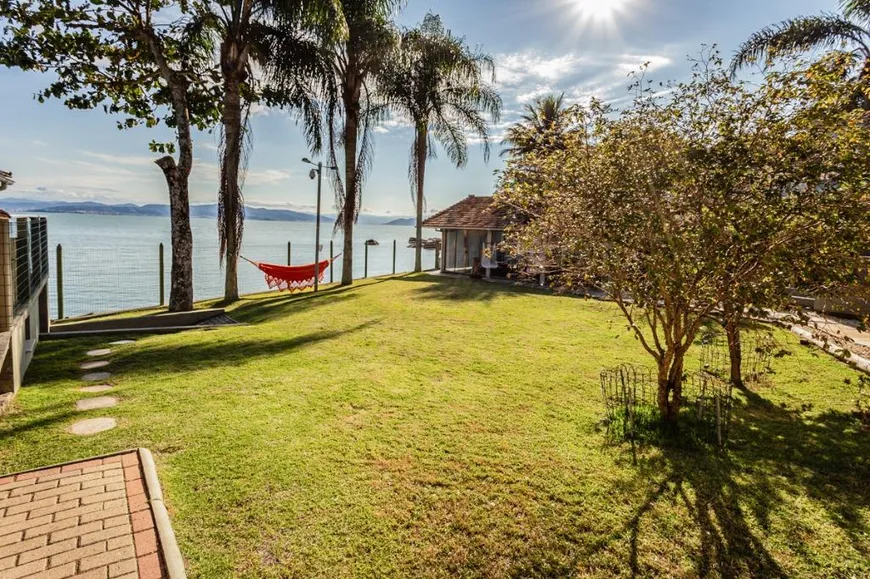 Foto 1 de Casa com 5 Quartos à venda, 505m² em Cacupé, Florianópolis