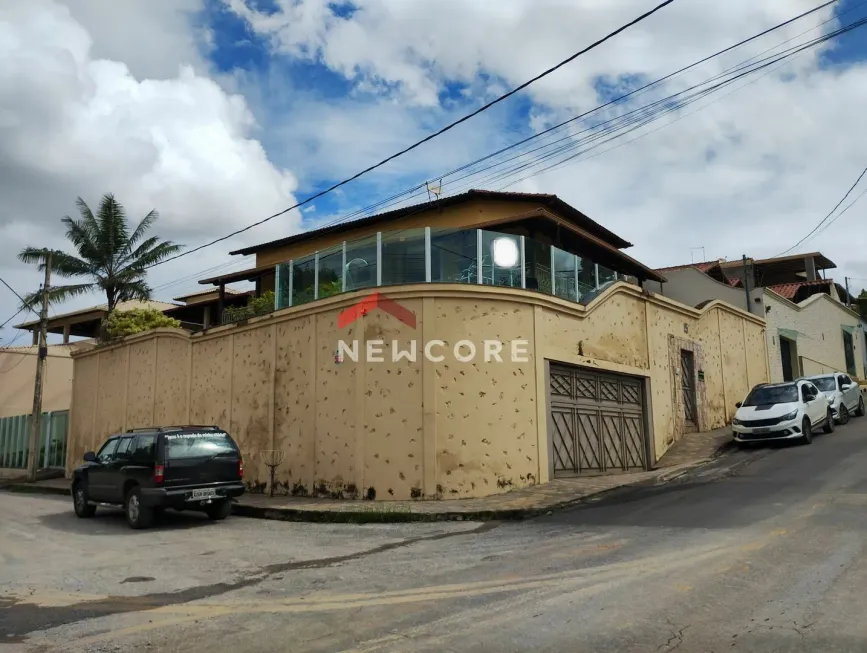 Foto 1 de Casa com 5 Quartos à venda, 24500m² em Braúnas, Belo Horizonte