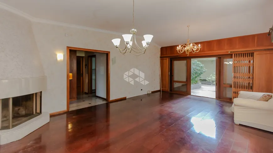 Foto 1 de Casa com 3 Quartos à venda, 285m² em Bela Vista, Porto Alegre