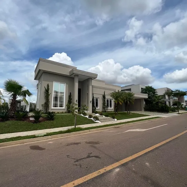 Foto 1 de Casa de Condomínio com 4 Quartos à venda, 393m² em Jardim Imperial, Cuiabá