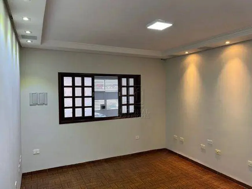 Foto 1 de Sobrado com 3 Quartos à venda, 278m² em Jardim Marek, Santo André