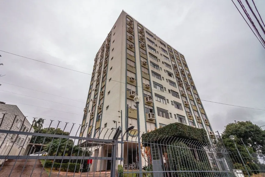 Foto 1 de Apartamento com 3 Quartos à venda, 104m² em Medianeira, Porto Alegre