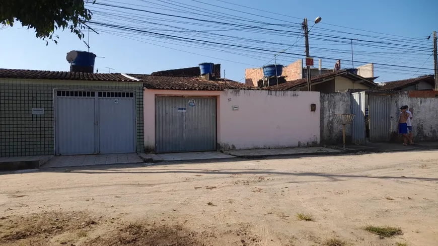 Foto 1 de Casa com 3 Quartos à venda, 140m² em Tabuleiro do Pinto, Rio Largo