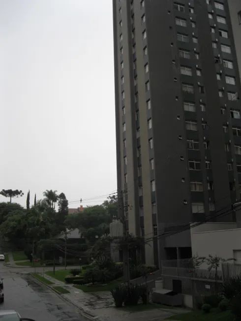 Foto 1 de Apartamento com 2 Quartos para alugar, 58m² em Bigorrilho, Curitiba