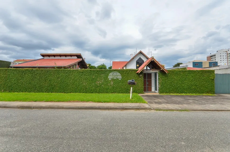 Foto 1 de Casa com 3 Quartos à venda, 275m² em Centro, Pinhais