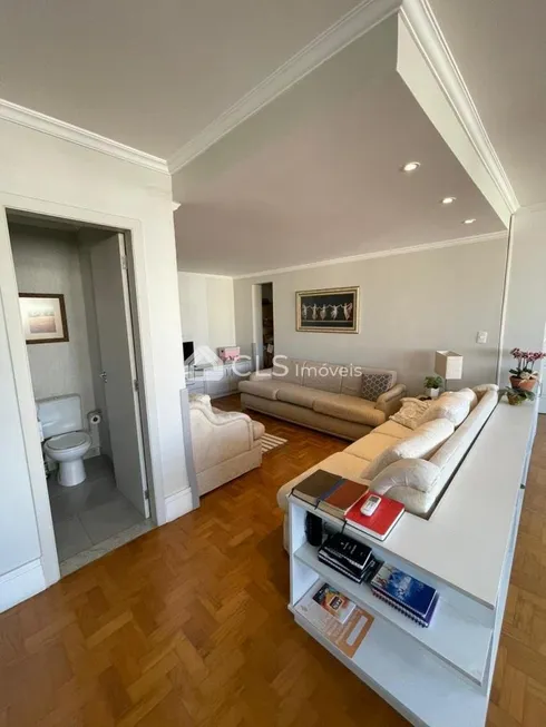 Foto 1 de Apartamento com 4 Quartos à venda, 177m² em República, São Paulo