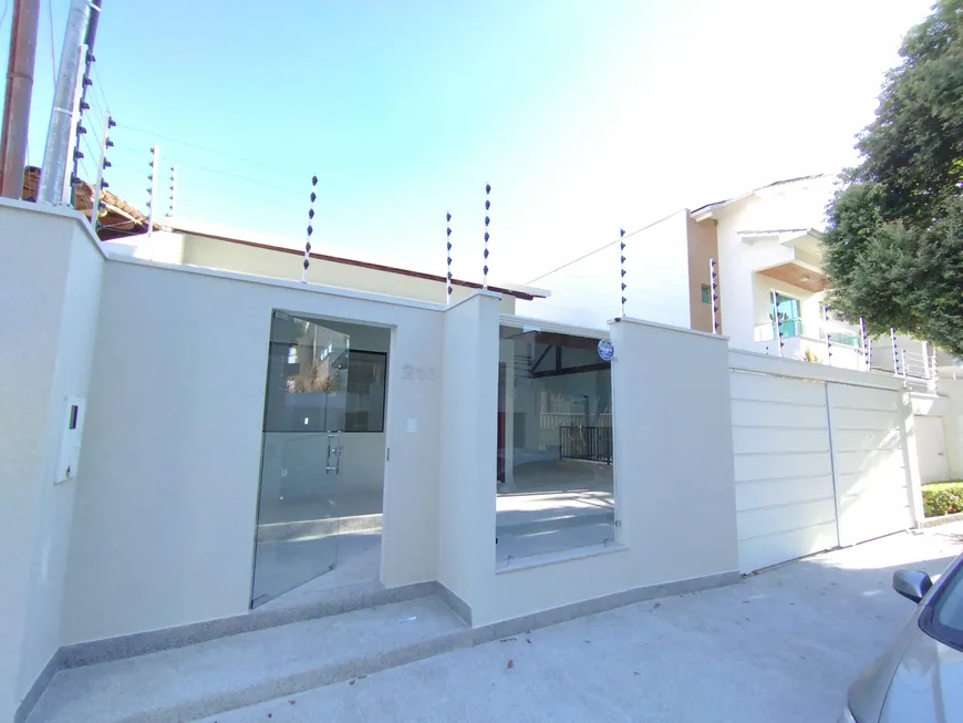 Foto 1 de Casa com 4 Quartos para alugar, 300m² em Gra Duquesa, Governador Valadares