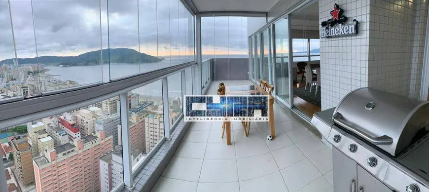 Foto 1 de Apartamento com 4 Quartos à venda, 236m² em Embaré, Santos