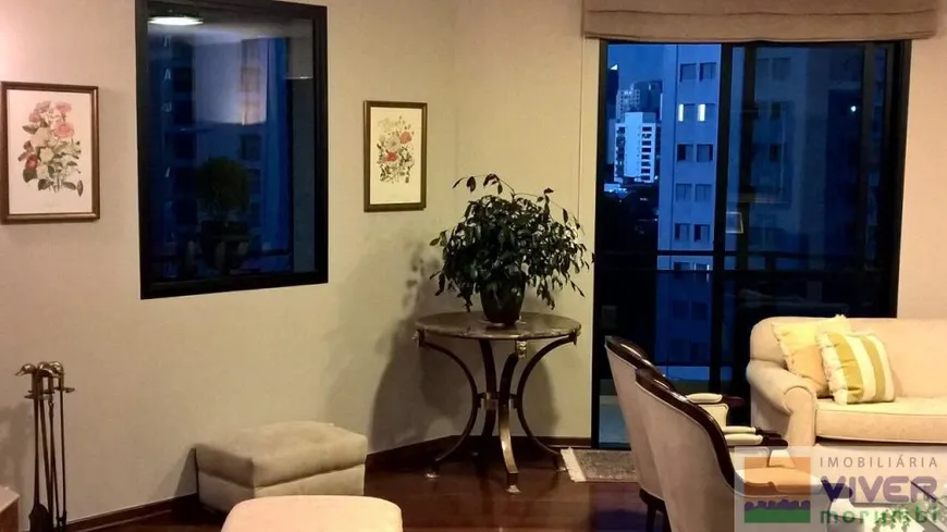 Foto 1 de Apartamento com 4 Quartos à venda, 205m² em Vila Nova Conceição, São Paulo