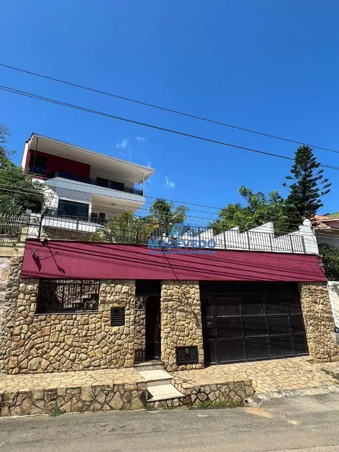 Foto 1 de Casa com 3 Quartos à venda, 480m² em Centro, Nova Iguaçu
