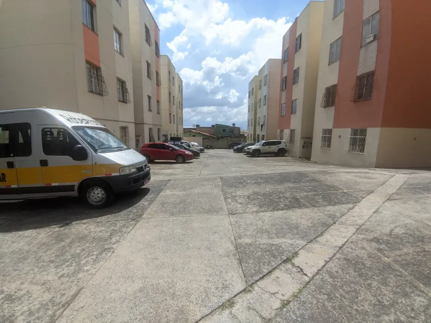 Foto 1 de Apartamento com 3 Quartos para alugar, 69m² em Flavio Marques Lisboa Barreiro, Belo Horizonte