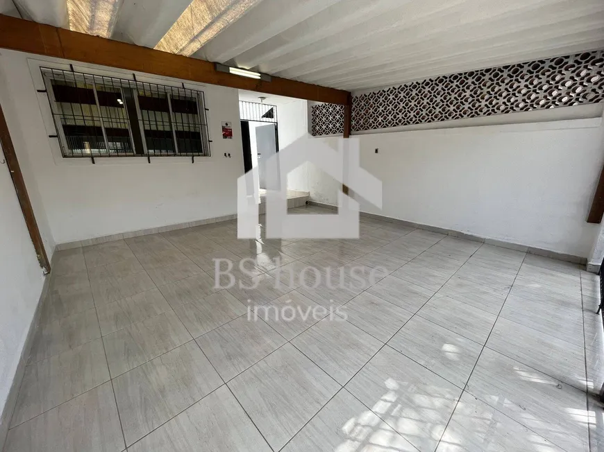Foto 1 de Sobrado com 3 Quartos para alugar, 170m² em Santa Maria, Santo André