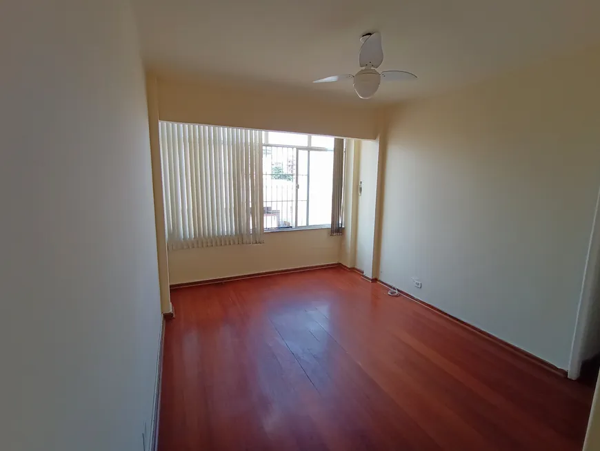 Foto 1 de Apartamento com 3 Quartos para alugar, 72m² em Grajaú, Rio de Janeiro