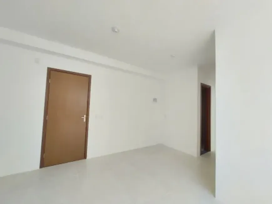 Foto 1 de Apartamento com 2 Quartos à venda, 46m² em Pau Amarelo, Paulista