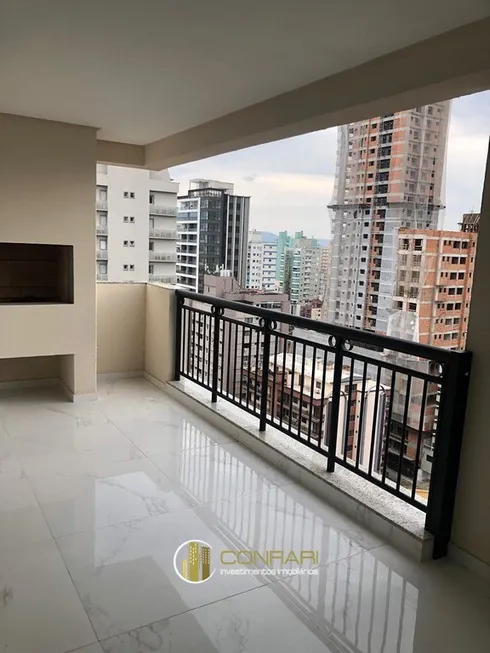 Foto 1 de Apartamento com 4 Quartos à venda, 145m² em Meia Praia, Itapema