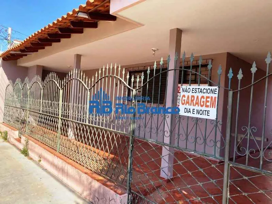 Foto 1 de Casa com 4 Quartos à venda, 150m² em Vila Dubus, Presidente Prudente