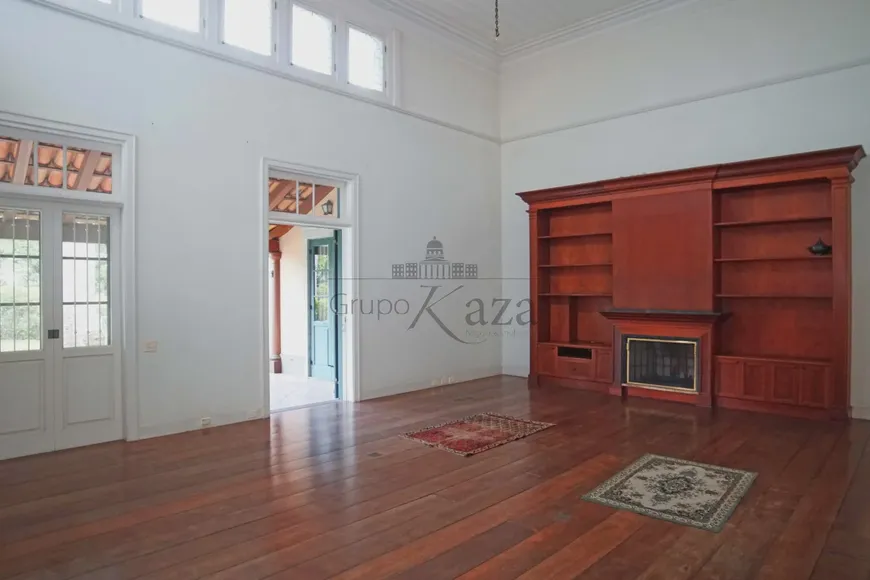 Foto 1 de Casa com 4 Quartos à venda, 915m² em Vila Tramontano, São Paulo