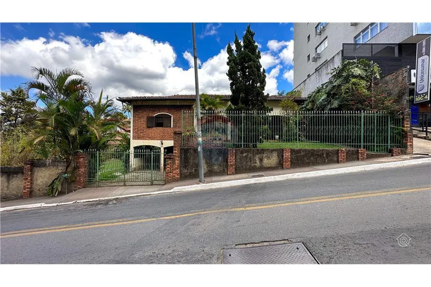 Foto 1 de Casa com 4 Quartos à venda, 192m² em Centro, Nova Lima