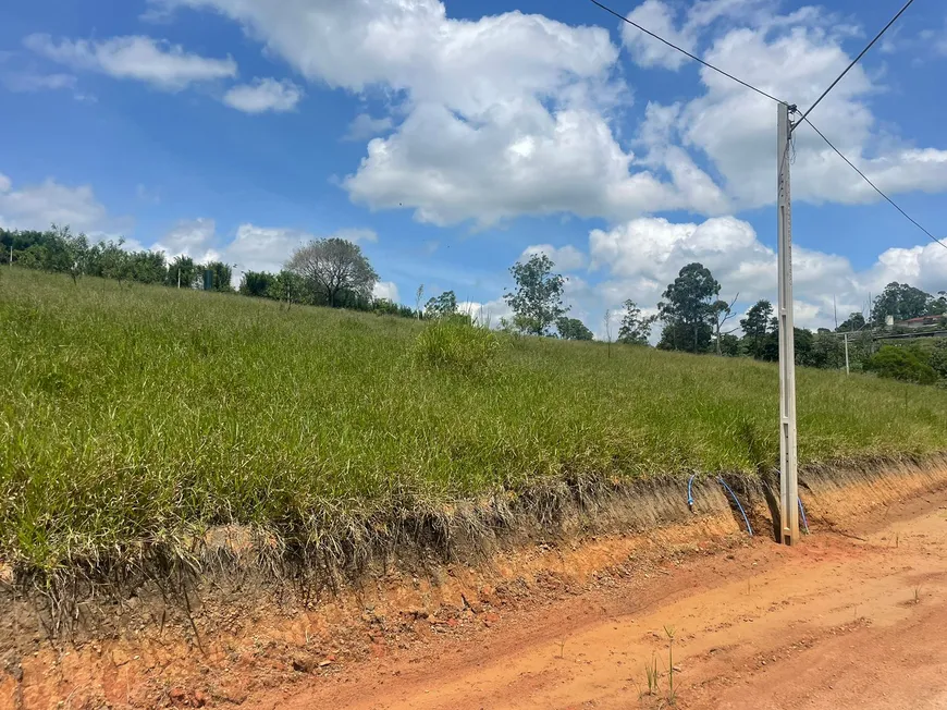 Foto 1 de Lote/Terreno à venda, 1000m² em Lambarí, Guararema