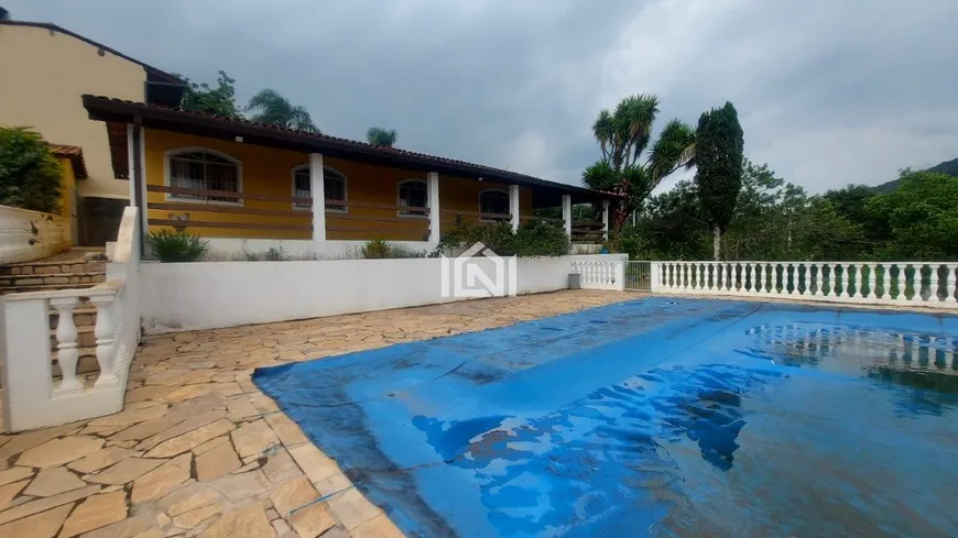 Foto 1 de Fazenda/Sítio com 3 Quartos para venda ou aluguel, 270m² em Mailasqui, São Roque