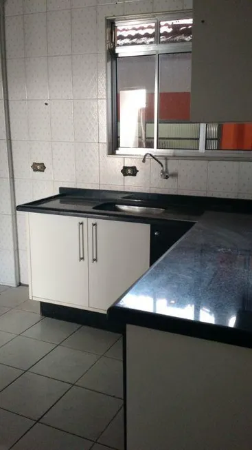 Foto 1 de Casa com 2 Quartos para alugar, 80m² em Gopouva, Guarulhos