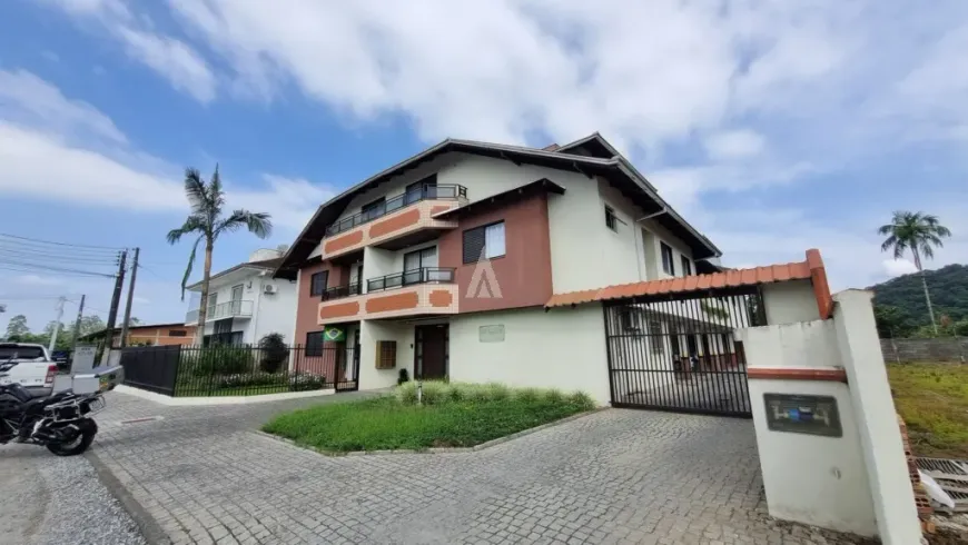 Foto 1 de Apartamento com 3 Quartos para alugar, 115m² em Pirabeiraba, Joinville