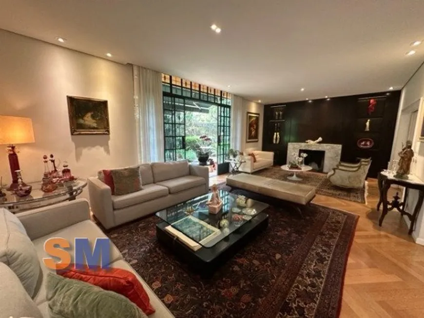 Foto 1 de Casa com 4 Quartos à venda, 390m² em Jardim Paulista, São Paulo