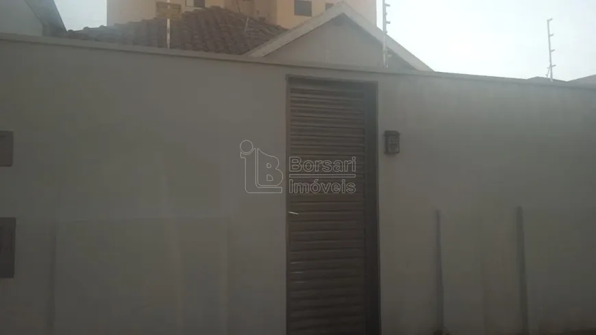 Foto 1 de Casa com 2 Quartos à venda, 70m² em Centro, Araraquara