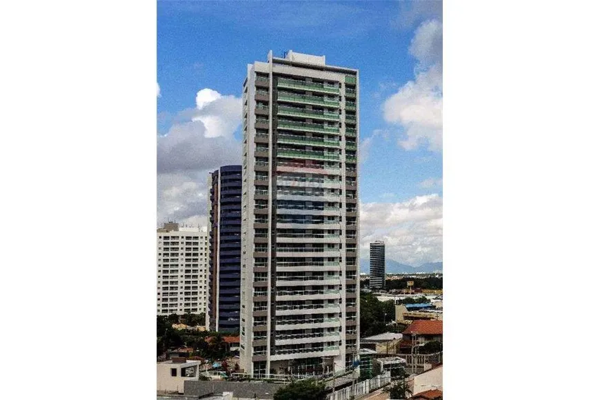 Foto 1 de Apartamento com 3 Quartos à venda, 90m² em Guararapes, Fortaleza