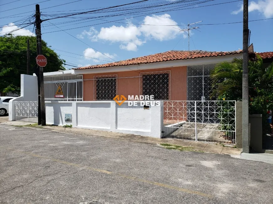 Foto 1 de Casa com 4 Quartos à venda, 104m² em Antônio Bezerra, Fortaleza