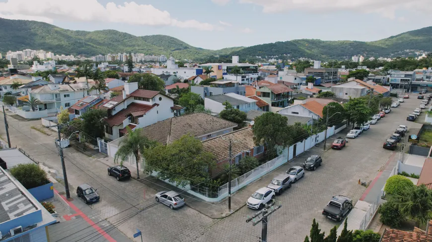 Foto 1 de Lote/Terreno à venda, 360m² em Santa Mônica, Florianópolis