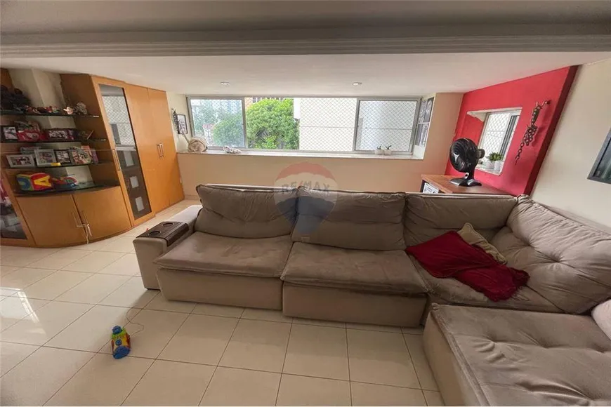 Foto 1 de Apartamento com 3 Quartos à venda, 151m² em Derby, Recife