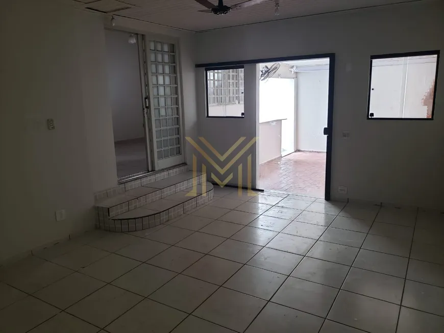 Foto 1 de Sala Comercial com 3 Quartos para venda ou aluguel, 220m² em Vila América, Bauru