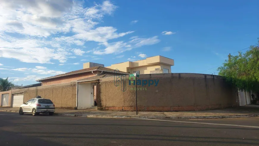 Foto 1 de Casa com 3 Quartos para venda ou aluguel, 225m² em Sao Jose, Paulínia