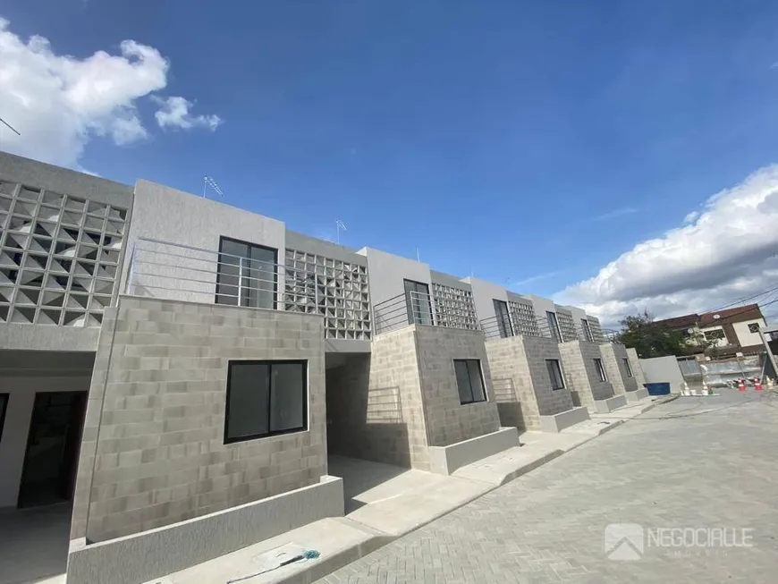 Foto 1 de Casa de Condomínio com 3 Quartos à venda, 102m² em Centenario, Campina Grande