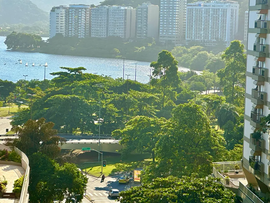 Foto 1 de Apartamento com 2 Quartos à venda, 100m² em Lagoa, Rio de Janeiro