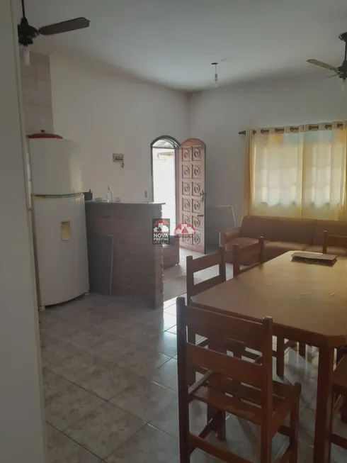 Foto 1 de Casa com 2 Quartos à venda, 70m² em Praia Das Palmeiras, Caraguatatuba