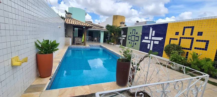 Foto 1 de Casa com 3 Quartos à venda, 300m² em Buraquinho, Lauro de Freitas