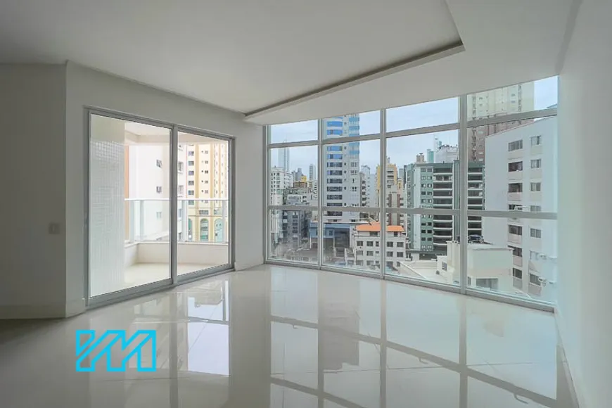 Foto 1 de Apartamento com 3 Quartos à venda, 170m² em Centro, Balneário Camboriú