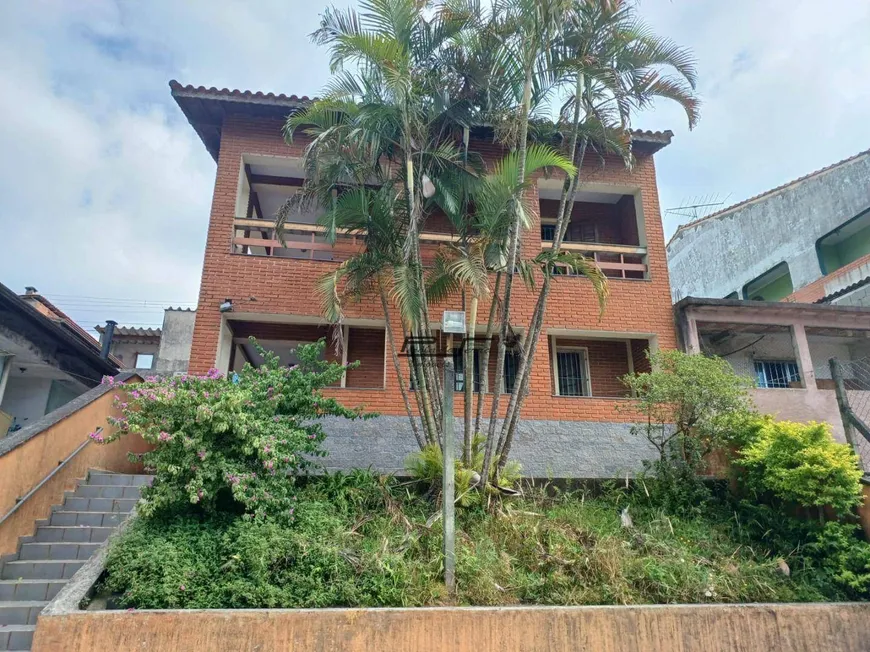 Foto 1 de Casa com 4 Quartos à venda, 379m² em Jardim Petropolis santa Luzia, Ribeirão Pires