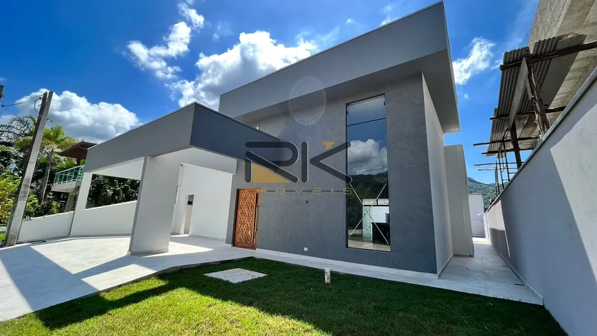 Foto 1 de Casa de Condomínio com 4 Quartos à venda, 230m² em Horto Florestal, Ubatuba