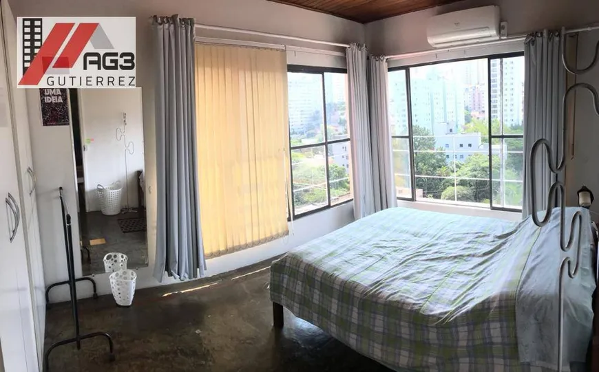 Foto 1 de Casa com 4 Quartos à venda, 240m² em Perdizes, São Paulo