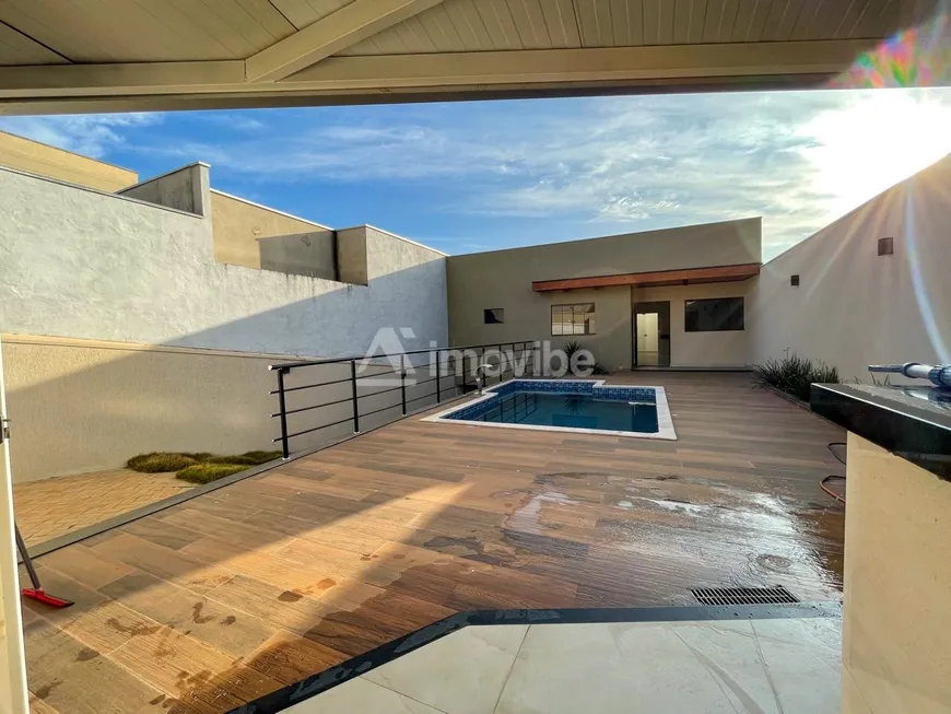 Foto 1 de Casa com 3 Quartos à venda, 250m² em Residencial Furlan, Santa Bárbara D'Oeste