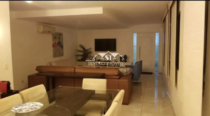 Foto 1 de Casa de Condomínio com 5 Quartos à venda, 500m² em Bonsucesso, Petrópolis