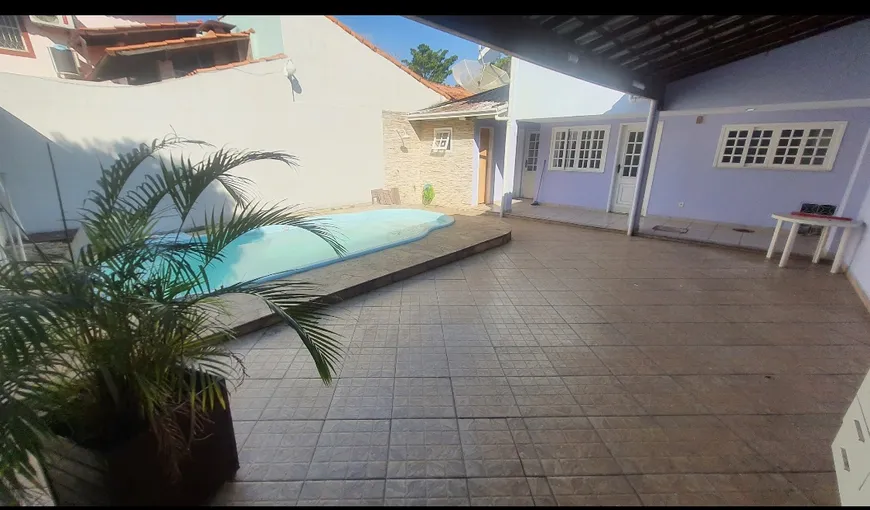 Foto 1 de Casa com 4 Quartos à venda, 220m² em Campo Grande, Rio de Janeiro