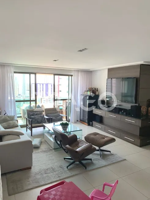 Foto 1 de Apartamento com 4 Quartos à venda, 174m² em Boa Viagem, Recife