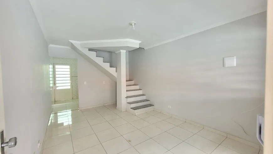 Foto 1 de Casa de Condomínio com 2 Quartos à venda, 110m² em Jardim Adriana, Guarulhos