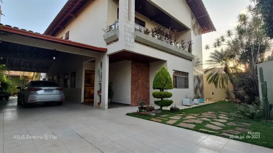 Foto 1 de Casa com 5 Quartos à venda, 380m² em Setor Bueno, Goiânia